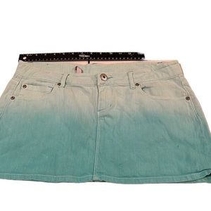 Celebrity Pink size 9 aqua blue denim  mini skirt with stretch & pockets